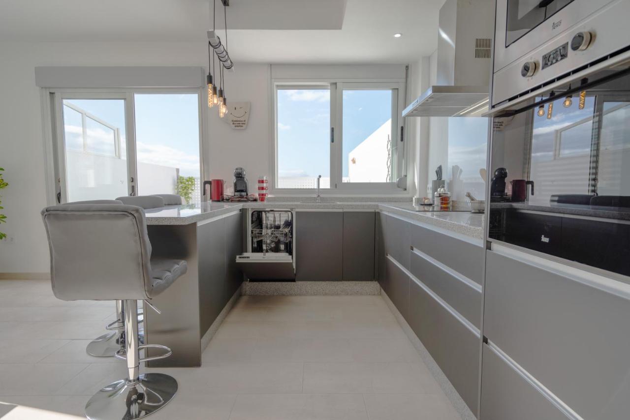 Luxurious Apartment With Large Terrace And Sea Views Tabaiba Екстер'єр фото